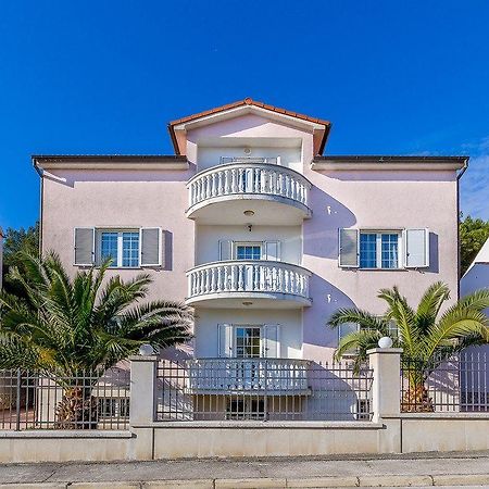 Apartments Ori Pula Exteriér fotografie
